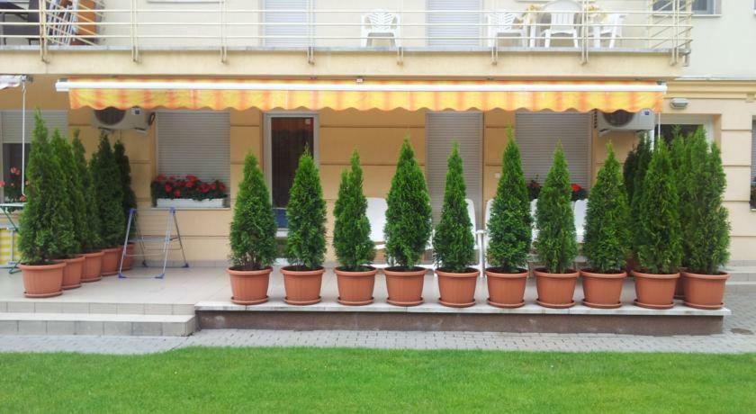 Relax Beach Apartman Hajduszoboszlo Exterior foto
