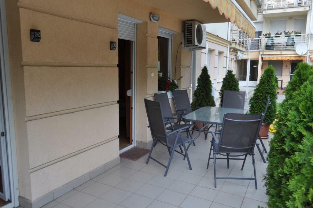 Relax Beach Apartman Hajduszoboszlo Exterior foto